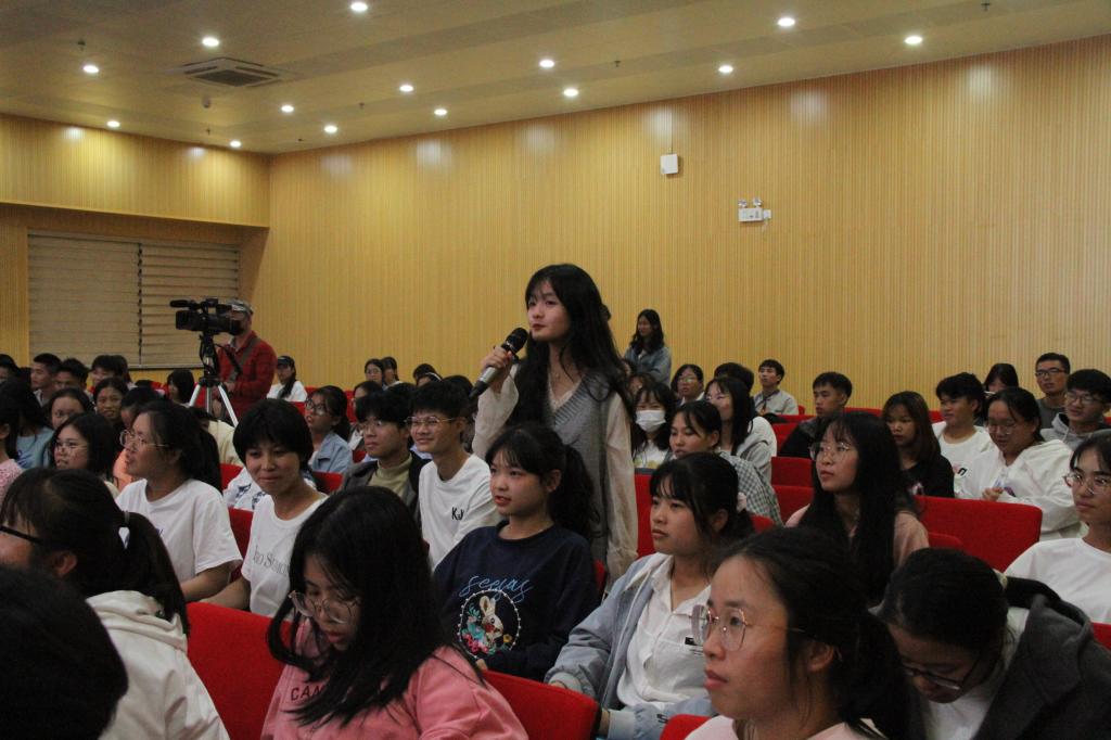 图为互动现场